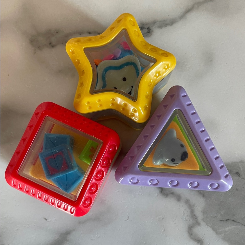 2003 Fisher Price Peek-a-Blocks Shape Sorter - Picture 6 of 14